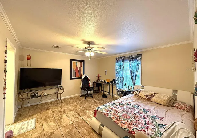 Photo 4 of Manufactured home for sale at 9049 Burr Dr, Polk City, FL 33868 | MLS# S5157988 | Listing updated on 2026-09-28