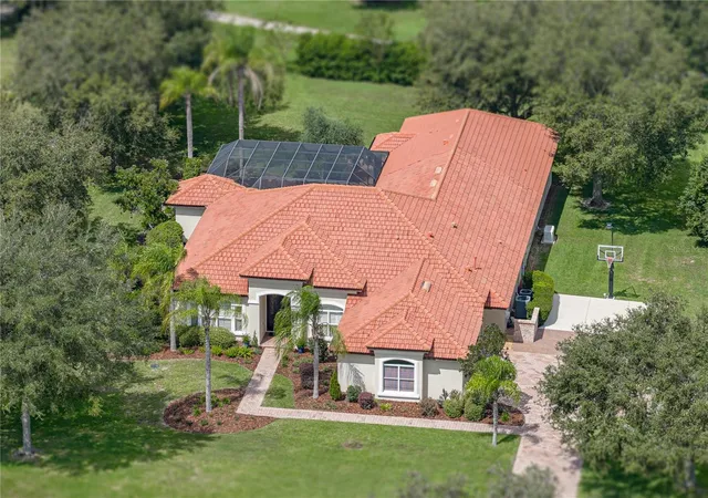 Photo 4 of Single family home for sale at 13353 Carnoustie Cir, Dade City, FL 33525 | MLS# TB8550641 | Listing updated on 2026-09-24