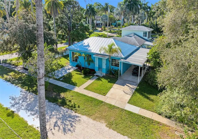 Photo 2 of Single family home for sale at 603 Indiana Ave, Crystal Beach, FL 34681 | MLS# TB8550651 | Listing updated on 2026-10-10