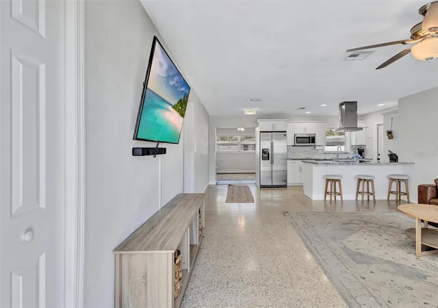 Photo 4 of Single family home for sale at 3672 Searobin Dr SE, Saint Petersburg, FL 33705 | MLS# TB8550654 | Listing updated on 2026-10-20