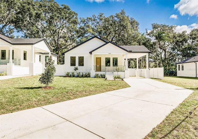 Photo 2 of Single family home for sale at 7905 N Greenwood Ave, Tampa, FL 33604 | MLS# O6443520 | Listing updated on 2026-10-08