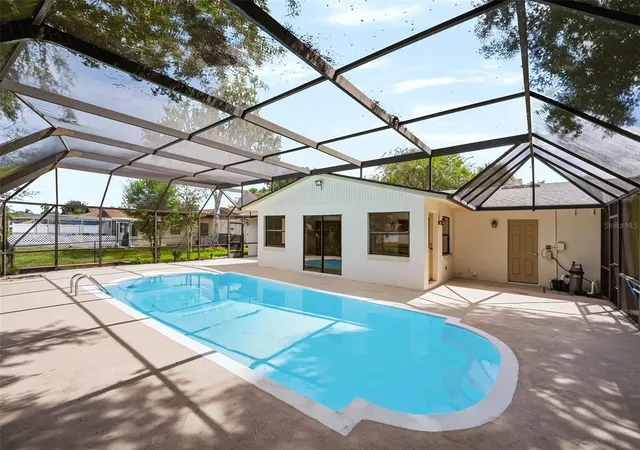 Photo 3 of Single family home for sale at 83 Farragut Dr, Palm Coast, FL 32137 | MLS# FC321591 | Listing updated on 2026-10-03