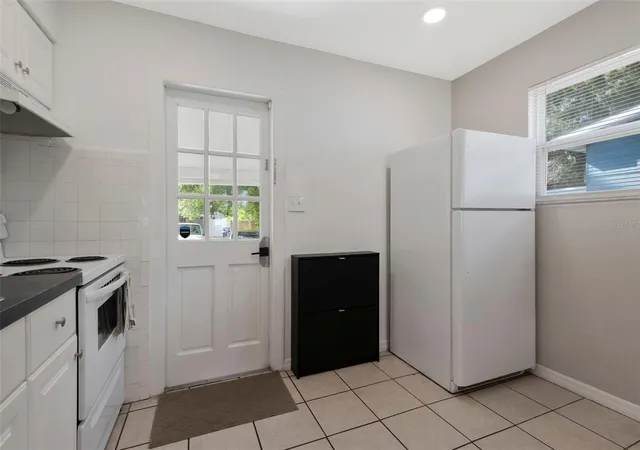 Photo 4 of Single family home for sale at 4420 Dr Martin Luther King Jr St N, Saint Petersburg, FL 33703 | MLS# TB8550658 | Listing updated on 2026-09-22