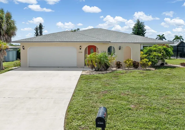 Photo 1 of Single family home for sale at 162 Annapolis Ln, Rotonda West, FL 33947 | MLS# C7530996 | Listing updated on 2026-10-27
