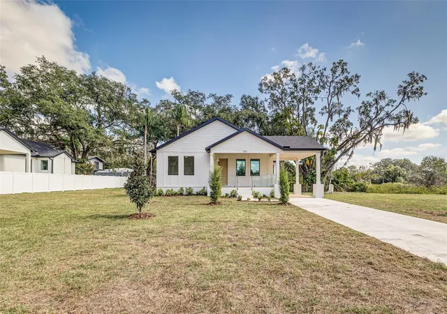 Photo 3 of Single family home for sale at 7901 N Greenwood Ave, Tampa, FL 33604 | MLS# O6443527 | Listing updated on 2026-09-21