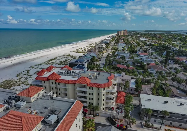 Photo 3 of Condo for sale at 14 Somerset St #3C, Clearwater Beach, FL 33767 | MLS# TB8550672 | Listing updated on 2026-09-22