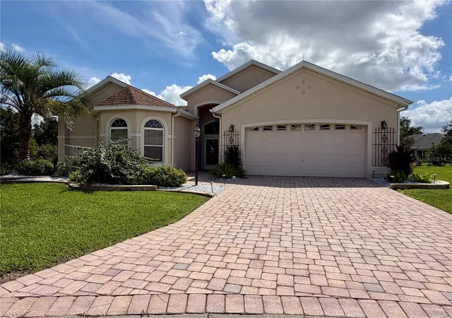 Photo 2 of Single family home for sale at 1802 Estafana Way, Lady Lake, FL 32159 | MLS# G5118073 | Listing updated on 2026-10-09