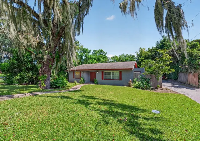 Photo 2 of Single family home for sale at 120 Trout Ave, Inverness, FL 34450 | MLS# OM732635 | Listing updated on 2026-10-01