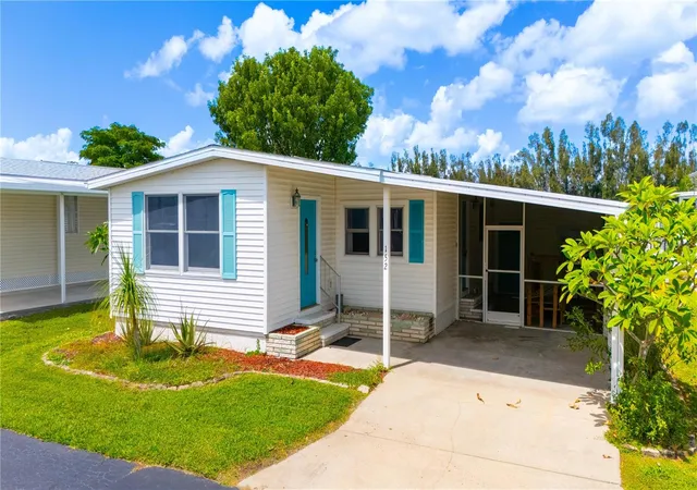 Manufactured home for sale at 4300 Riverside Dr #152, PUNTA GORDA, FL 33982 | MLS# C7530998