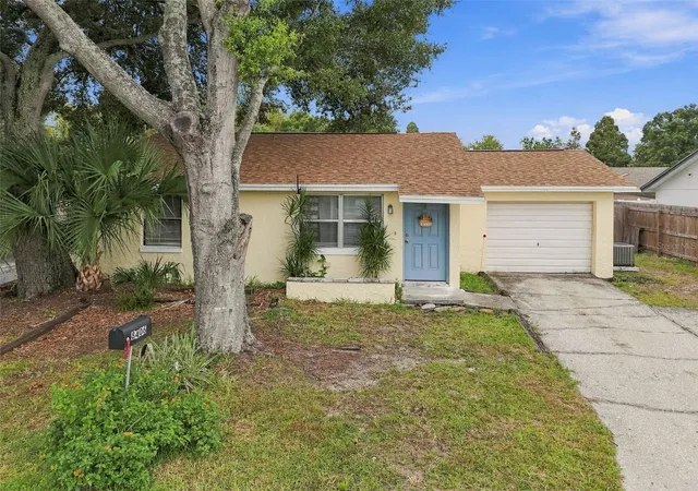 Photo 3 of Single family home for sale at 8406 Willow Forest Ct, Tampa, FL 33634 | MLS# TB8550677 | Listing updated on 2026-10-11