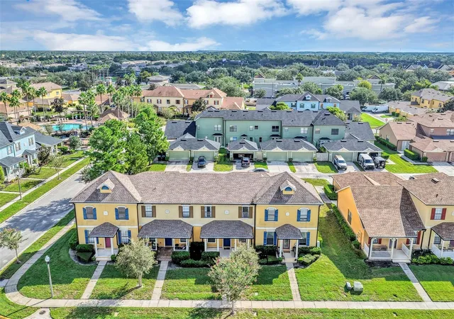 Photo 2 of Townhouse for sale at 13669 Beauregard Pl, Orlando, FL 32837 | MLS# O6443537 | Listing updated on 2026-10-03