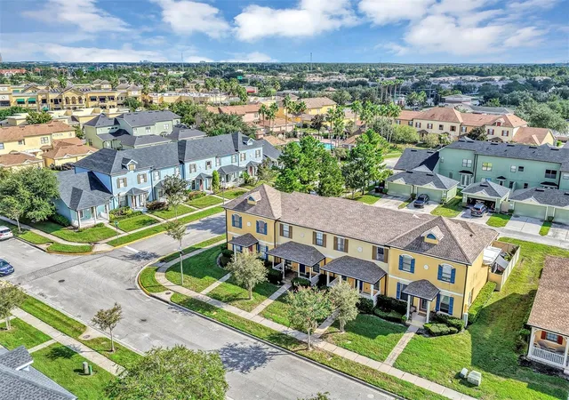 Photo 3 of Townhouse for sale at 13669 Beauregard Pl, Orlando, FL 32837 | MLS# O6443537 | Listing updated on 2026-10-03