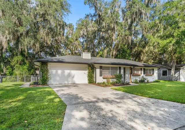 Photo 3 of Single family home for sale at 2410 Nw 54th Terrace, Gainesville, FL 32606 | MLS# O6443538 | Listing updated on 2026-09-23