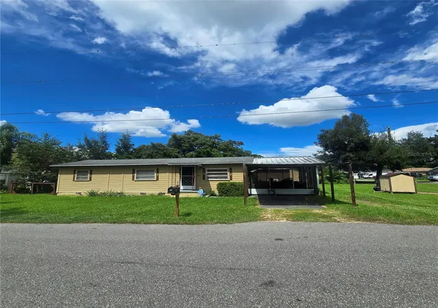 Photo 1 of Single family home for sale at 304 Palm Ave, Seffner, FL 33584 | MLS# TB8550683 | Listing updated on 2026-09-22
