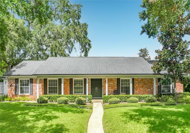 Photo 1 of Sale Pending at 1225 Sharon Pl, Winter Park, FL 32789 | MLS# O6443546 | Listing updated on 2026-10-01