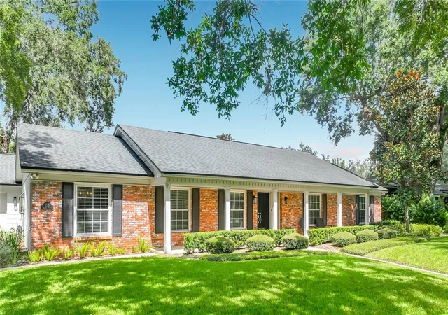 Photo 2 of Sale Pending at 1225 Sharon Pl, Winter Park, FL 32789 | MLS# O6443546 | Listing updated on 2026-10-01