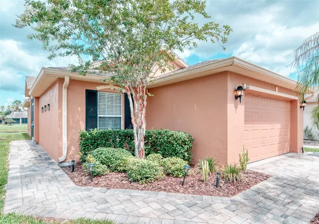 Photo 1 of Single family home for sale at 601 Grand Cnl Dr, Kissimmee, FL 34759 | MLS# S5158004 | Listing updated on 2026-09-23