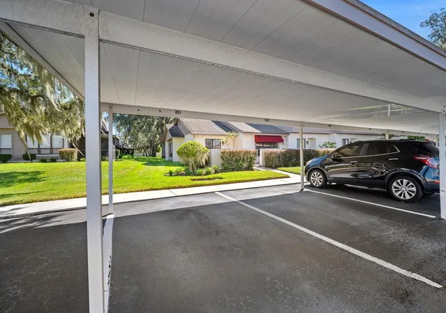 Photo 3 of Townhouse for sale at 801 Oak Park Pl, Brandon, FL 33511 | MLS# TB8550695 | Listing updated on 2026-10-06