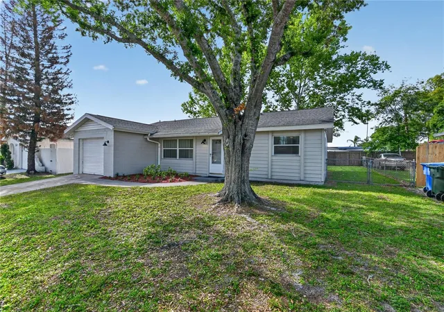 Photo 2 of Single family home for sale at 1330 Meadowbrook St, Kissimmee, FL 34744 | MLS# S5158005 | Listing updated on 2026-10-07