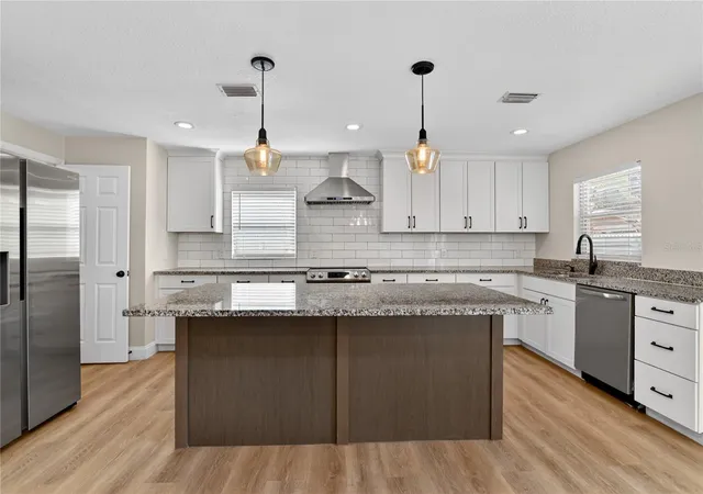 Photo 4 of Single family home for sale at 1330 Meadowbrook St, Kissimmee, FL 34744 | MLS# S5158005 | Listing updated on 2026-10-07