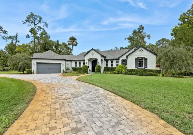 Photo 1 of Single family home for sale at 372 W Lakeview Ave, Lake Mary, FL 32746 | MLS# O6443557 | Listing updated on 2026-10-07