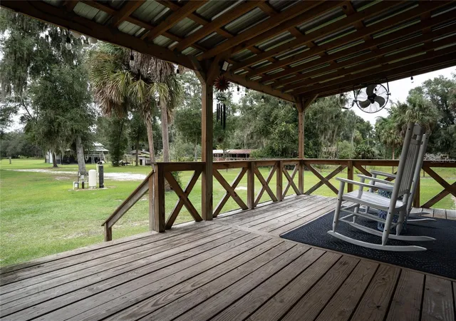 Photo 2 of Manufactured home for sale at 40090 County Rd 439, Umatilla, FL 32784 | MLS# V4951398 | Listing updated on 2026-10-03