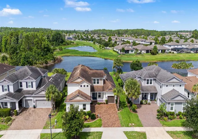 Photo 2 of Single family home for sale at 4303 Barbour Trl, Odessa, FL 33556 | MLS# W7889686 | Listing updated on 2026-10-03