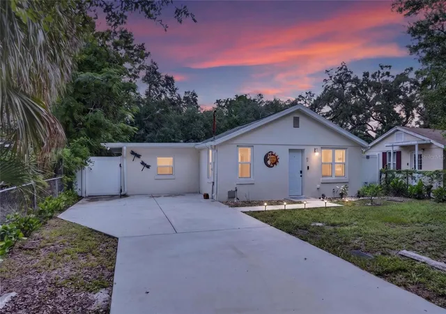Photo 1 of Single family home for sale at 3720 W Elrod Ave, Tampa, FL 33611 | MLS# TB8550706 | Listing updated on 2026-09-24