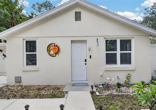 Photo 3 of Single family home for sale at 3720 W Elrod Ave, Tampa, FL 33611 | MLS# TB8550706 | Listing updated on 2026-09-24