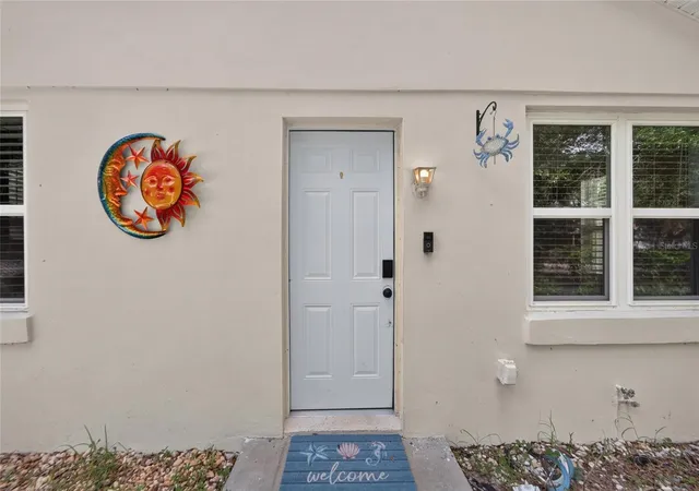 Photo 3 of Single family home for sale at 3720 W Elrod Ave, Tampa, FL 33611 | MLS# TB8550706 | Listing updated on 2026-09-24