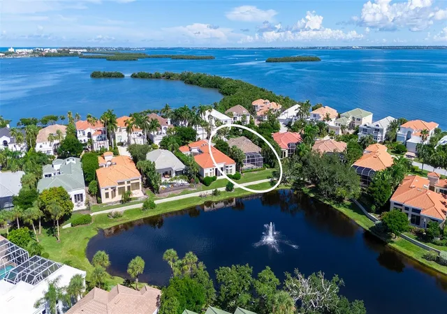 Photo 2 of Single family home for sale at 3617 Fair Oaks Pl, Longboat Key, FL 34228 | MLS# A4706856 | Listing updated on 2026-10-08
