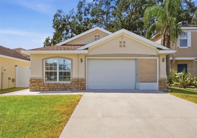 Photo 1 of Single family home for sale at 12386 Ne 50th View, Oxford, FL 34484 | MLS# G5118075 | Listing updated on 2026-09-30