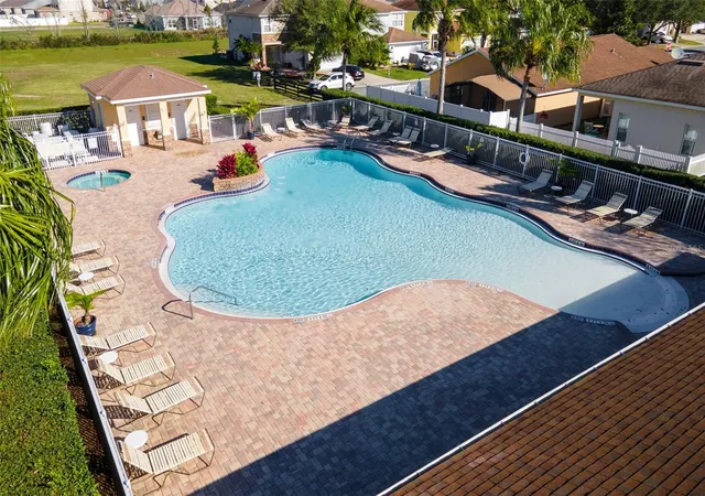 Photo 3 of Single family home for sale at 12386 NE 50th View, Oxford, FL 34484 | MLS# G5118075 | Listing updated on 2026-09-30