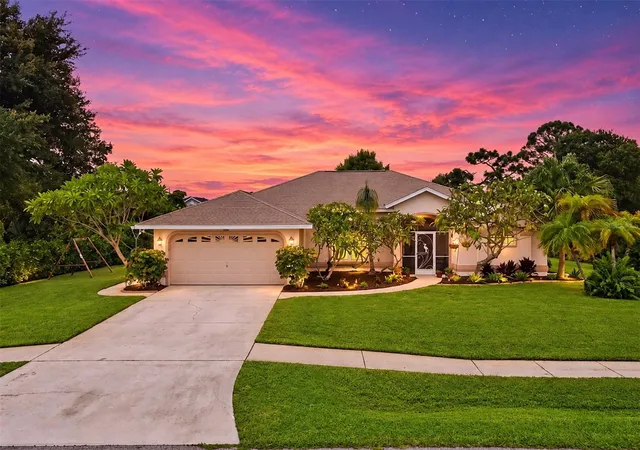 Photo 2 of Single family home for sale at 1000 Tennessee Ave, Englewood, FL 34223 | MLS# D6148861 | Listing updated on 2026-10-06
