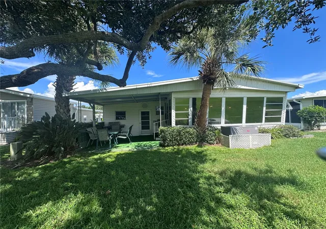 Photo 3 of Manufactured home for sale at 1100 Belcher Rd S #417, Largo, FL 33771 | MLS# TB8550709 | Listing updated on 2026-09-24