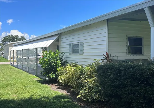 Photo 3 of Manufactured home for sale at 1100 Belcher Rd S #417, Largo, FL 33771 | MLS# TB8550709 | Listing updated on 2026-09-24