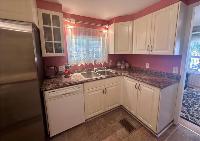 Photo 4 of Manufactured home for sale at 1100 Belcher Rd S #417, Largo, FL 33771 | MLS# TB8550709 | Listing updated on 2026-09-24