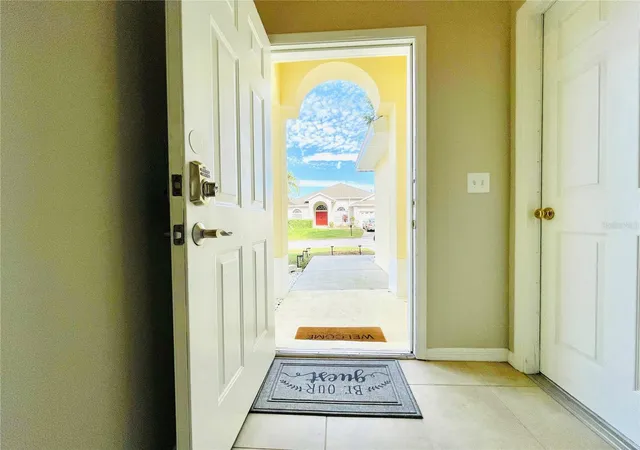 Photo 4 of Single family home for sale at 1046 Durango Loop St, Davenport, FL 33897 | MLS# O6443563 | Listing updated on 2026-10-03