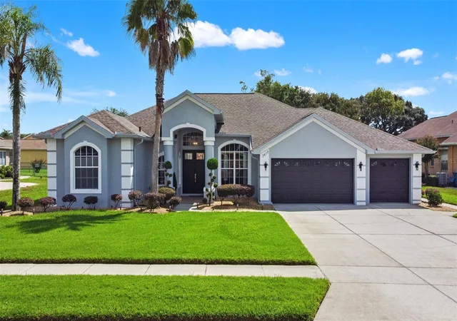 Photo 3 of Single family home for sale at 3418 Rosebay Ct, Spring Hill, FL 34609 | MLS# W7889687 | Listing updated on 2026-10-13