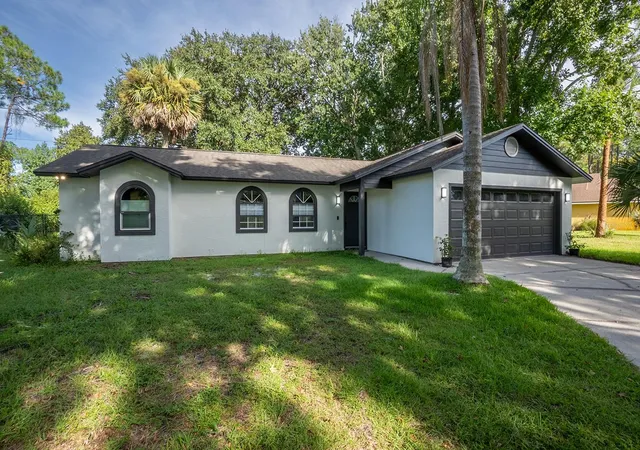 Photo 1 of Single family home for sale at 16 Warren Pl, Palm Coast, FL 32164 | MLS# FC321595 | Listing updated on 2026-09-24
