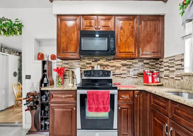 Photo 4 of Single family home for sale at 4202 Anthony Ln, Orlando, FL 32822 | MLS# S5158007 | Listing updated on 2026-09-29