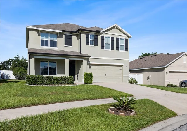 Photo 2 of Single family home for sale at 9646 Troncais Cir, Thonotosassa, FL 33592 | MLS# TB8550725 | Listing updated on 2026-09-24