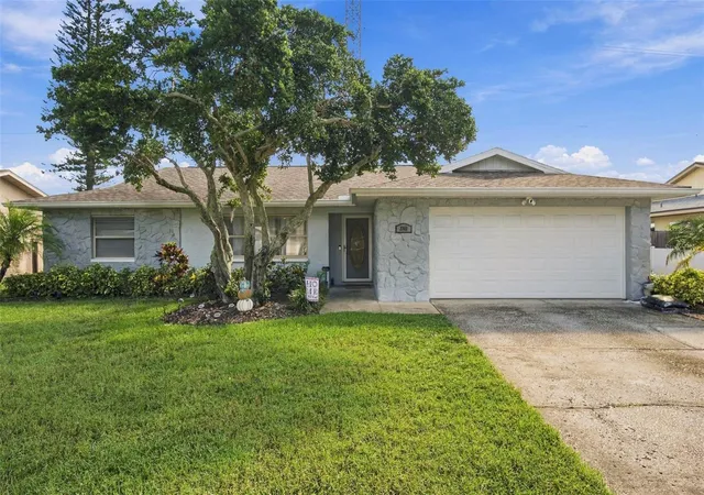 Photo 1 of Single family home for sale at 3369 Hunt Clb Dr, Clearwater, FL 33761 | MLS# TB8550727 | Listing updated on 2026-09-23