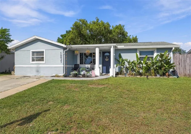 Photo 1 of Single family home for sale at 10025 Sleepy Holw Ln, Port Richey, FL 34668 | MLS# W7889689 | Listing updated on 2026-09-23