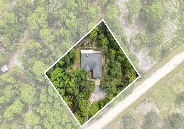 Photo 1 of Single family home for sale at 7410 W Newcastle Ct, Dunnellon, FL 34433 | MLS# OM732641 | Listing updated on 2026-09-21