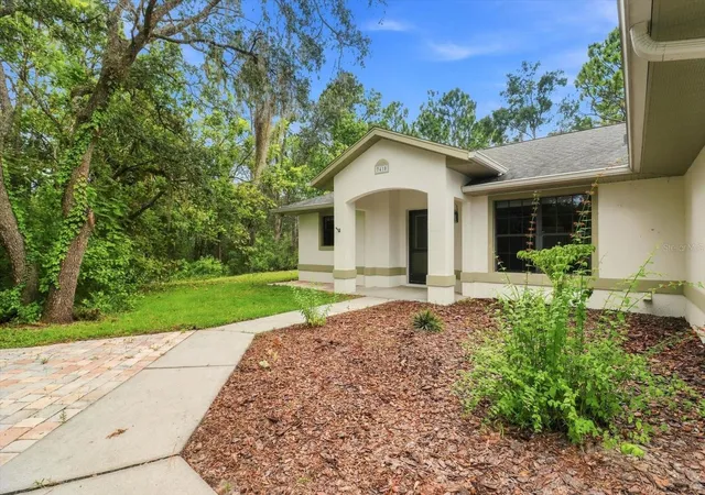 Photo 3 of Single family home for sale at 7410 W Newcastle Ct, Dunnellon, FL 34433 | MLS# OM732641 | Listing updated on 2026-09-21