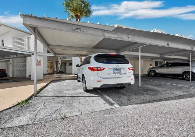 Photo 26 of Condo for sale at 500 S Washington Dr #19B, SARASOTA, FL 34236 | MLS# A4706870 | Listing updated on 2026-09-30