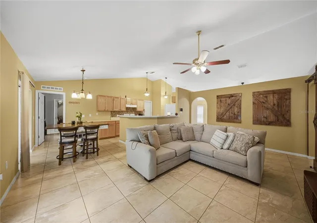 Photo 4 of Single family home for sale at 4180 SW 131st Place Rd, Ocala, FL 34473 | MLS# S5158011 | Listing updated on 2026-10-06