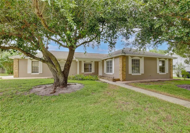 Photo 1 of Sale Pending at 8611 El Prado, Orlando, FL 32825 | MLS# O6443582 | Listing updated on 2026-10-28
