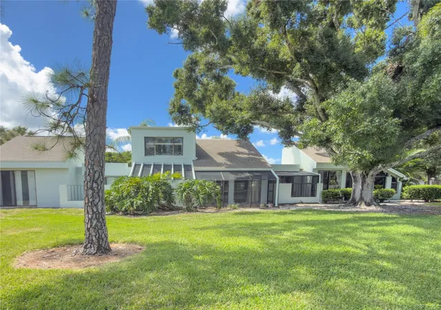 Photo 4 of Condo for sale at 2375 Lakeside Mews #D2, Sarasota, FL 34235 | MLS# A4706873 | Listing updated on 2026-10-04